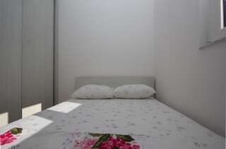 Апартаменты Apartment Anja Свети-Стефан Апартаменты с 2 спальнями-16